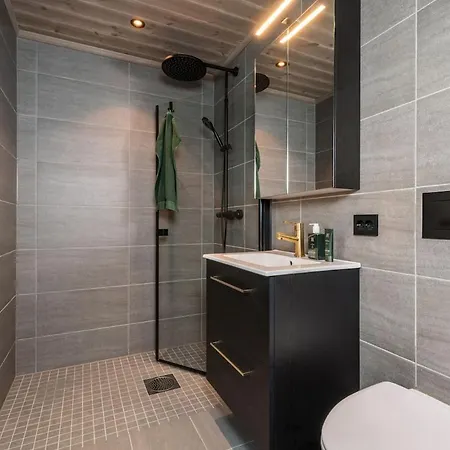 Modern With Everything Need! * Sanderstolen