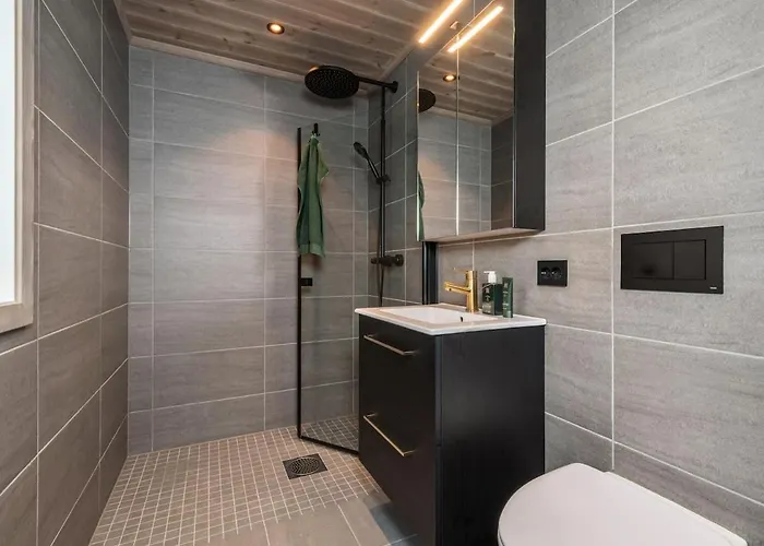 Modern With Everything Need! * Sanderstolen